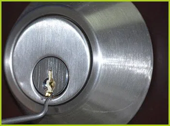 Expert Locksmith Services Jensen Beach, FL 772-228-1029 - 7-broken-key